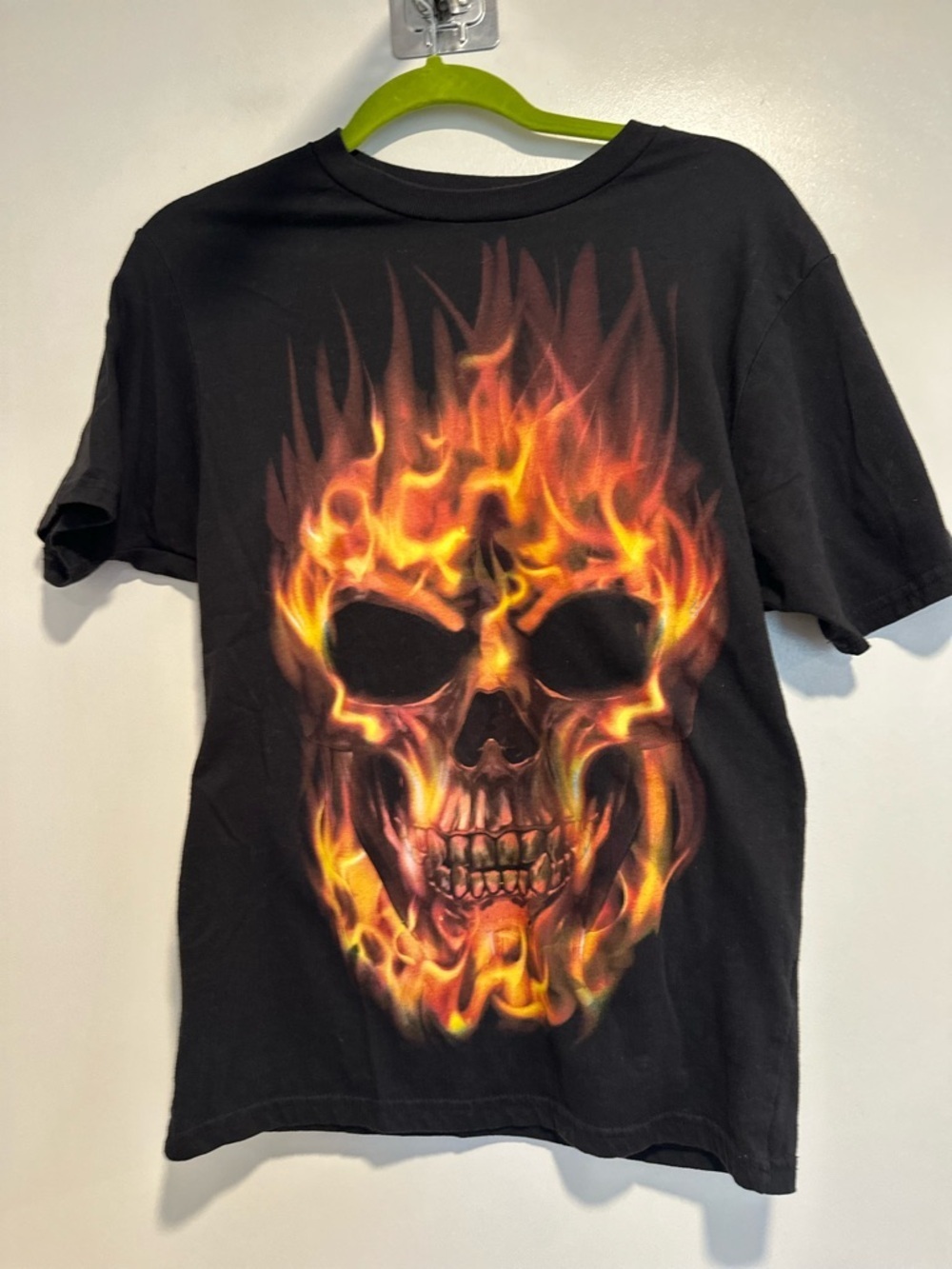 Flaming Skull Y2K Style SzS Black Tee Bikercore Heavy metal Halloween Tee